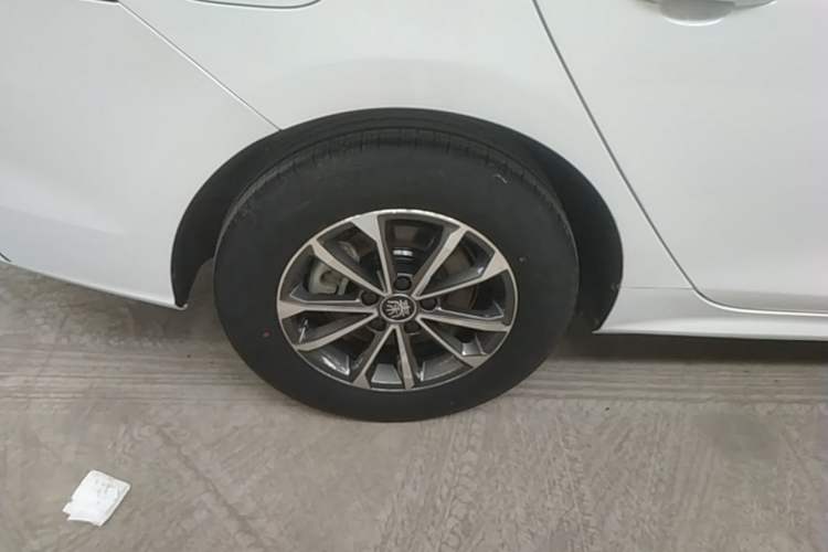 Used BYD Qin PLUS 2024 HONOR Edition DM-i 55KM Leading Model Right Rear Wheel Hub
