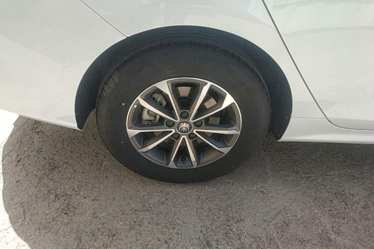 Used BYD Qin PLUS 2024 HONOR Edition DM-i 55KM Leading Model Right Rear Wheel Hub