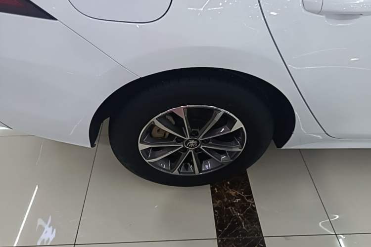 Used BYD Qin PLUS 2024 HONOR Edition DM-i 55KM Leading Model Right Rear Wheel Hub