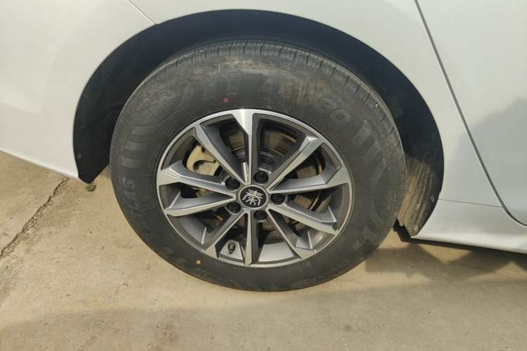 Used BYD Qin PLUS 2024 HONOR Edition DM-i 55KM Leading Model Right Rear Wheel Hub