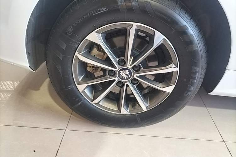Used BYD Qin PLUS 2024 HONOR Edition DM-i 55KM Leading Model Right Rear Wheel Hub