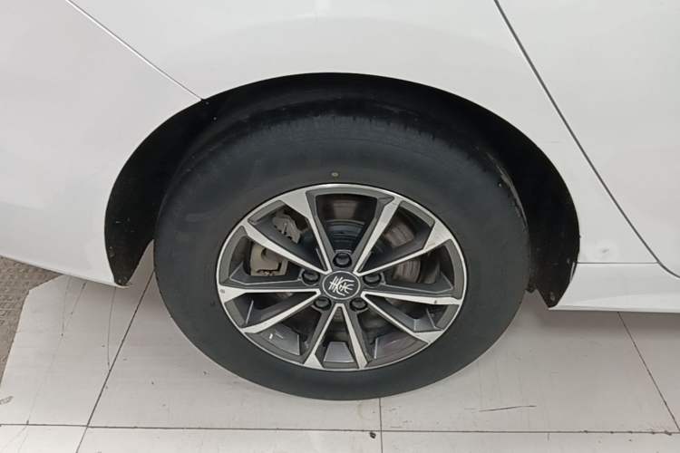 Used BYD Qin PLUS 2024 HONOR Edition DM-i 55KM Leading Model Right Rear Wheel Hub