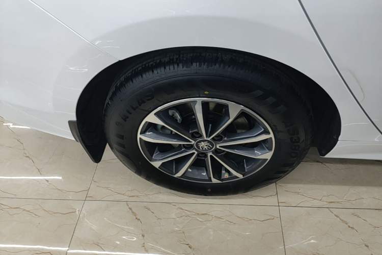 Used BYD Qin PLUS 2024 HONOR Edition DM-i 55KM Leading Model Right Rear Wheel Hub