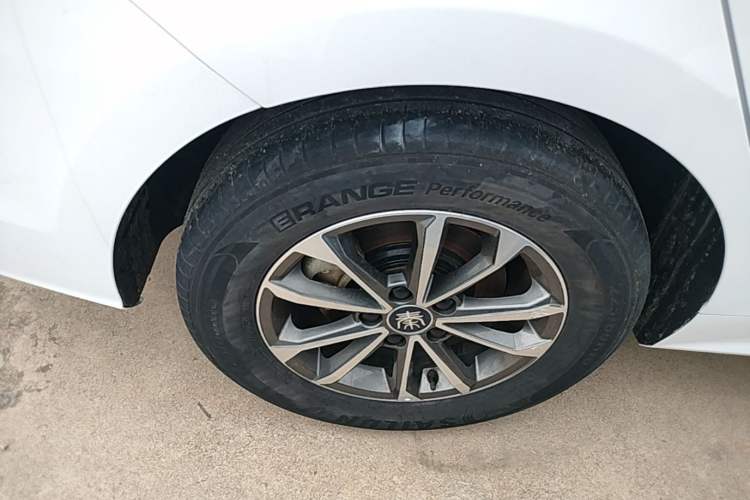 Used BYD Qin PLUS 2024 HONOR Edition DM-i 55KM Leading Model Right Rear Wheel Hub