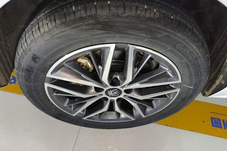 Used BYD Qin PLUS 2024 HONOR Edition DM-i 120KM Leading Model Right Rear Wheel Hub