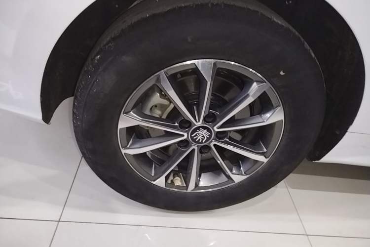 Used BYD Qin PLUS 2024 HONOR Edition DM-i 55KM Leading Model Right Rear Wheel Hub