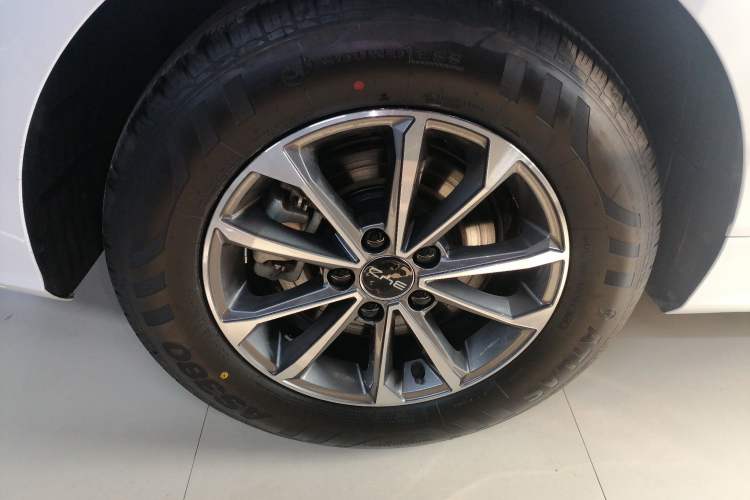 Used BYD Qin PLUS 2024 HONOR Edition DM-i 55KM Leading Model Right Rear Wheel Hub