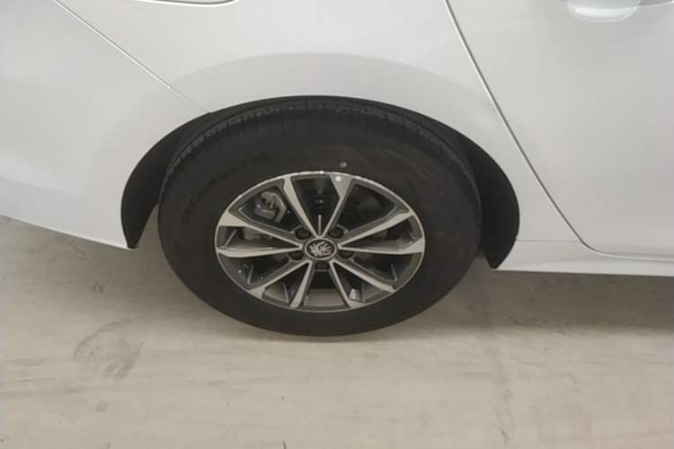 Used BYD Qin PLUS 2024 HONOR Edition DM-i 55KM Leading Model Right Rear Wheel Hub