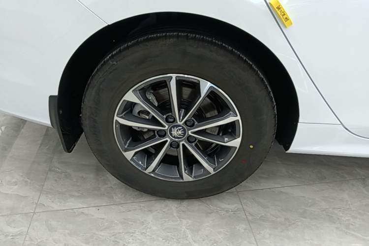 Used BYD Qin PLUS 2024 HONOR Edition DM-i 55KM Leading Model Right Rear Wheel Hub