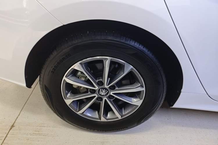 Used BYD Qin PLUS 2024 HONOR Edition DM-i 55KM Leading Model Right Rear Wheel Hub