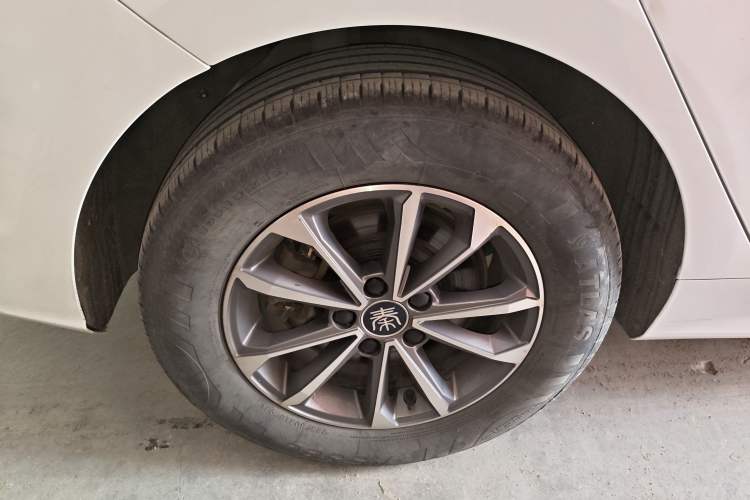 Used BYD Qin PLUS 2024 HONOR Edition DM-i 55KM Leading Model Right Rear Wheel Hub