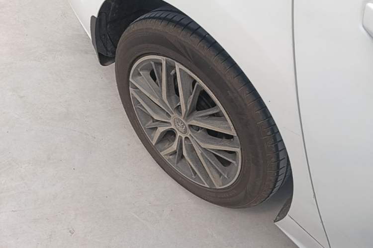 Used BYD Qin PLUS 2024 Honor Edition EV 420KM Leading Model Right Rear Wheel Hub