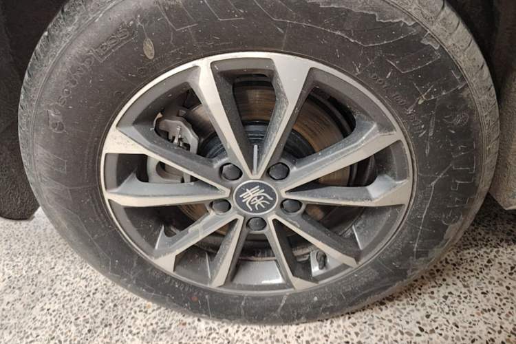 Used BYD Qin PLUS 2024 HONOR Edition DM-i 55KM Leading Model Right Rear Wheel Hub