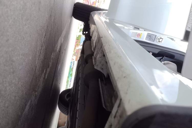 Used BYD Qin PLUS 2024 HONOR Edition DM-i 55KM Leading Model Right Side Sill