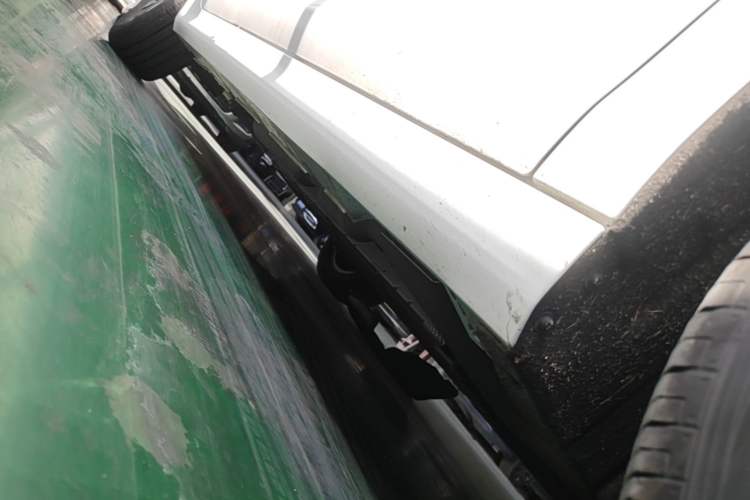 Used BYD Qin PLUS 2024 HONOR Edition DM-i 55KM Leading Model Right Side Sill