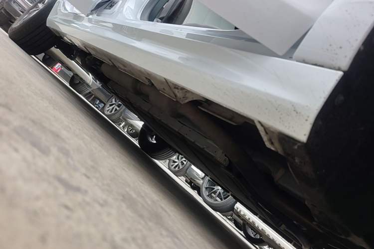 Used BYD Qin PLUS 2024 HONOR Edition DM-i 55KM Leading Model Right Side Sill