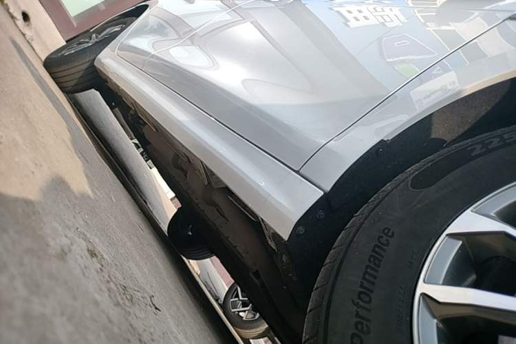 Used BYD Qin PLUS 2024 HONOR Edition DM-i 55KM Leading Model Right Side Sill