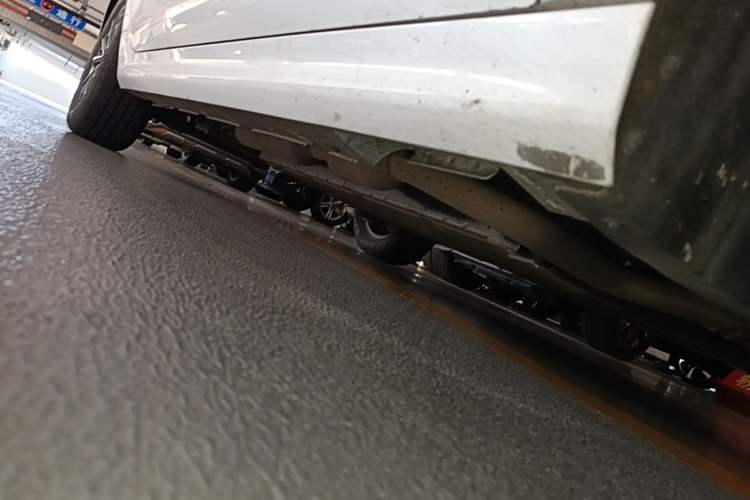 Used BYD Qin PLUS 2024 HONOR Edition DM-i 55KM Leading Model Right Side Sill