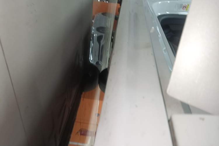 Used BYD Qin PLUS 2024 HONOR Edition DM-i 55KM Leading Model Right Side Sill