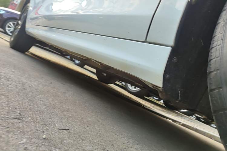 Used BYD Qin PLUS 2024 HONOR Edition DM-i 55KM Leading Model Right Side Sill