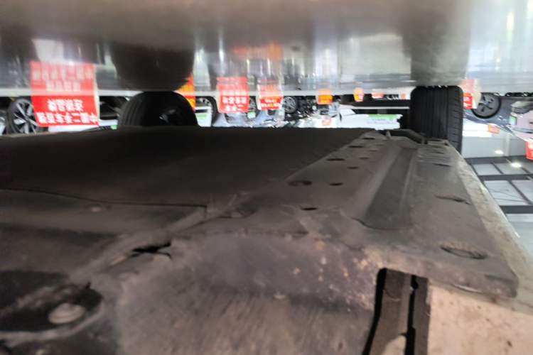 Used BYD Qin PLUS 2024 Honor Edition EV 420KM Beyond Model Right Side Sill