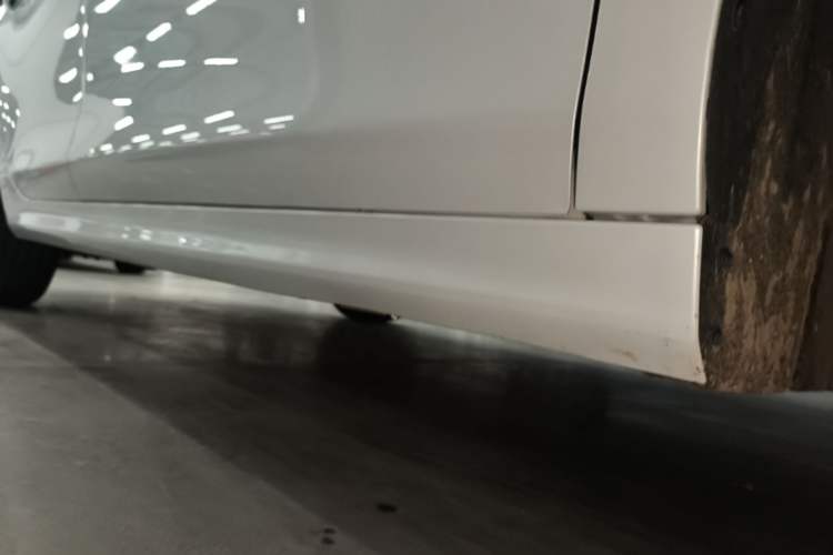 Used BYD Qin PLUS 2024 HONOR Edition DM-i 55KM Leading Model Right Side Sill