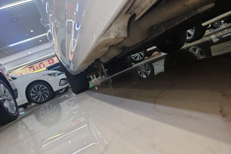 Used BYD Qin PLUS 2024 HONOR Edition DM-i 55KM Leading Model Right Side Sill