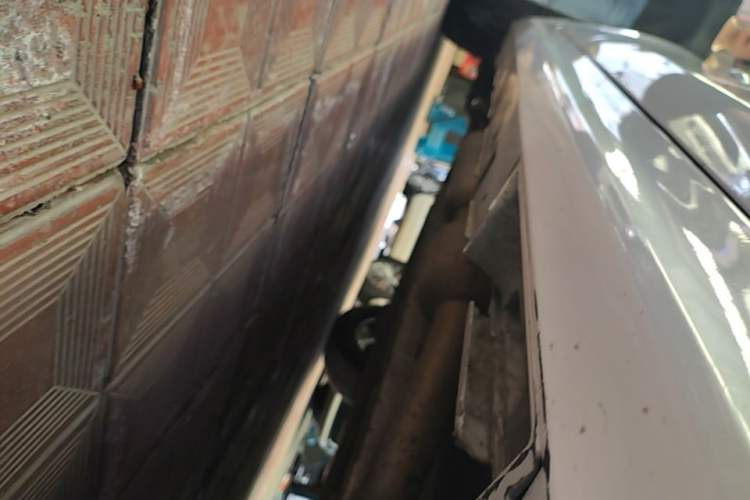 Used BYD Qin PLUS 2024 HONOR Edition DM-i 55KM Leading Model Right Side Sill