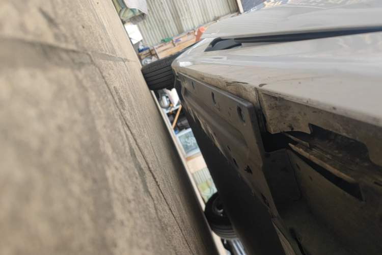 Used BYD Qin PLUS 2024 Honor Edition EV 420KM Beyond Model Right Side Sill