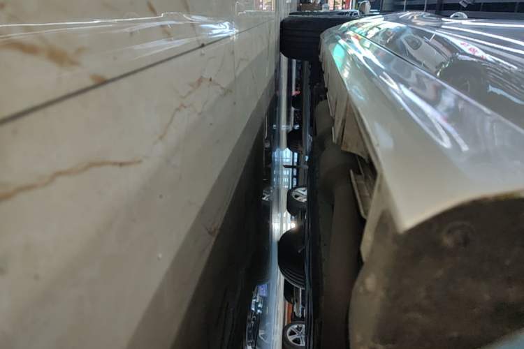 Used BYD Qin PLUS 2024 HONOR Edition DM-i 55KM Leading Model Right Side Sill