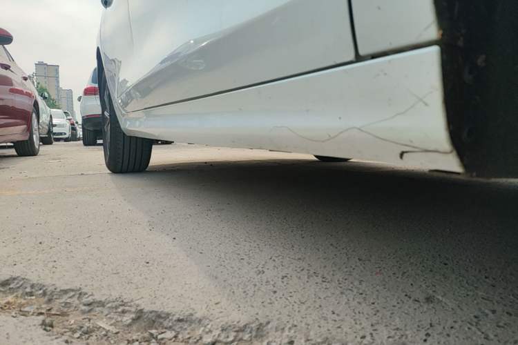 Used BYD Qin PLUS 2024 HONOR Edition DM-i 55KM Leading Model Right Side Sill