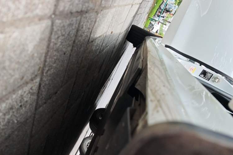 Used BYD Qin PLUS 2024 Honor Edition EV 510KM Leading Model Right Side Sill