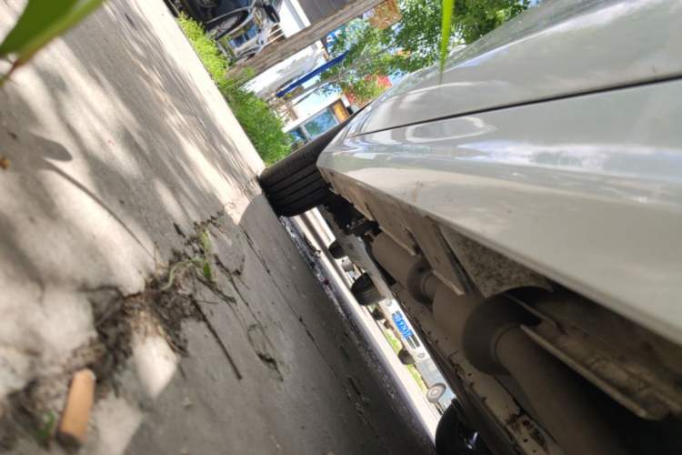 Used BYD Qin PLUS 2024 HONOR Edition DM-i 55KM Leading Model Right Side Sill