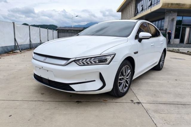 Used BYD Qin PLUS 2024 Honor Edition EV 420KM Beyond Model
