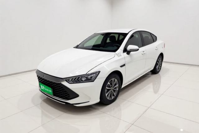 Ojetý BYD Qin PLUS 2024 HONOR Edition DM-i 55KM Leading Model