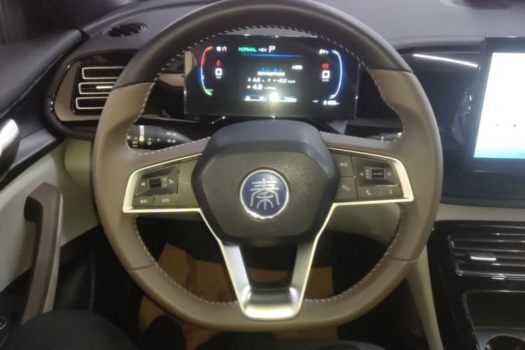 Used BYD Qin PLUS 2024 HONOR Edition DM-i 55KM Leading Model Steering Wheel