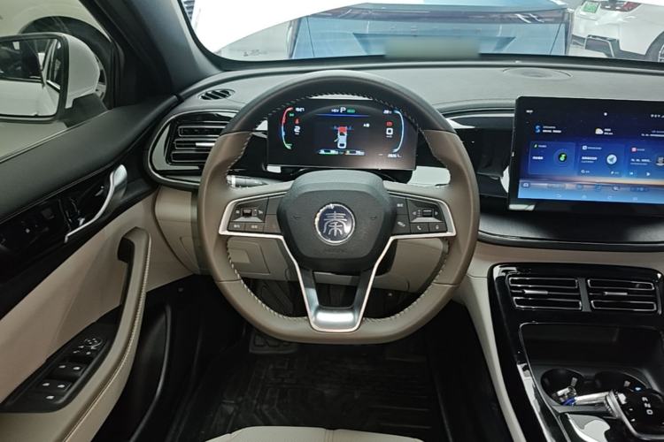 Used BYD Qin PLUS 2024 HONOR Edition DM-i 55KM Leading Model Steering Wheel
