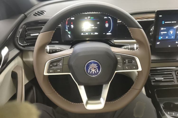 Used BYD Qin PLUS 2024 HONOR Edition DM-i 55KM Leading Model Steering Wheel