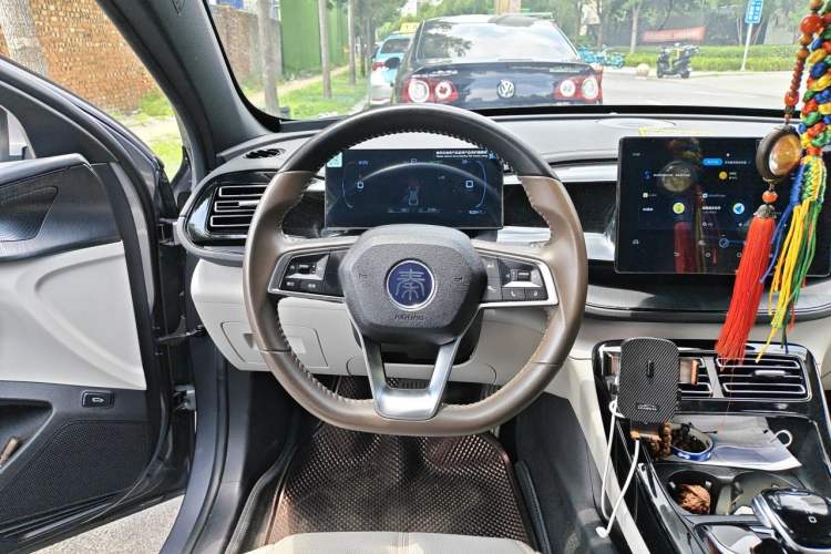 Used BYD Qin PLUS 2024 HONOR Edition DM-i 55KM Leading Model Steering Wheel