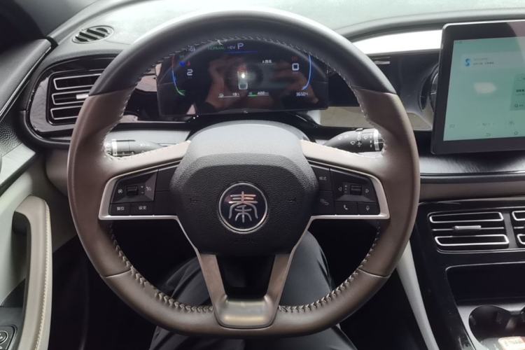 Used BYD Qin PLUS 2024 HONOR Edition DM-i 55KM Leading Model Steering Wheel
