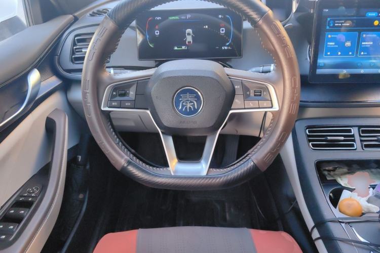 Used BYD Qin PLUS 2024 HONOR Edition DM-i 55KM Leading Model Steering Wheel