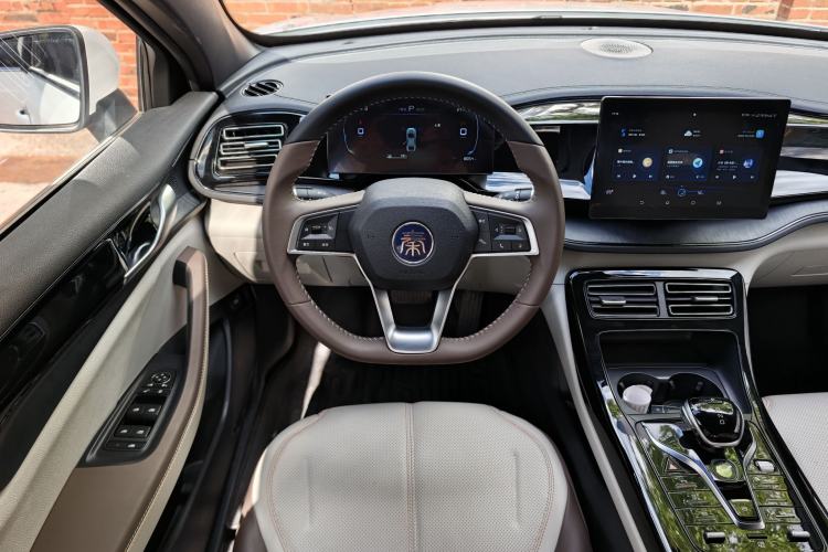 Used BYD Qin PLUS 2024 HONOR Edition DM-i 55KM Leading Model Steering Wheel