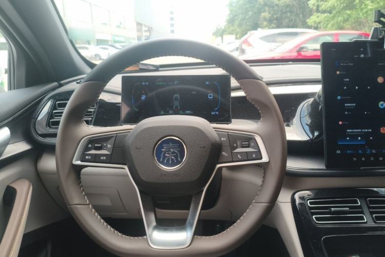 Used BYD Qin PLUS 2024 HONOR Edition DM-i 55KM Leading Model Steering Wheel