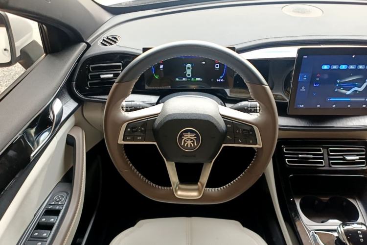 Used BYD Qin PLUS 2024 HONOR Edition DM-i 55KM Leading Model Steering Wheel