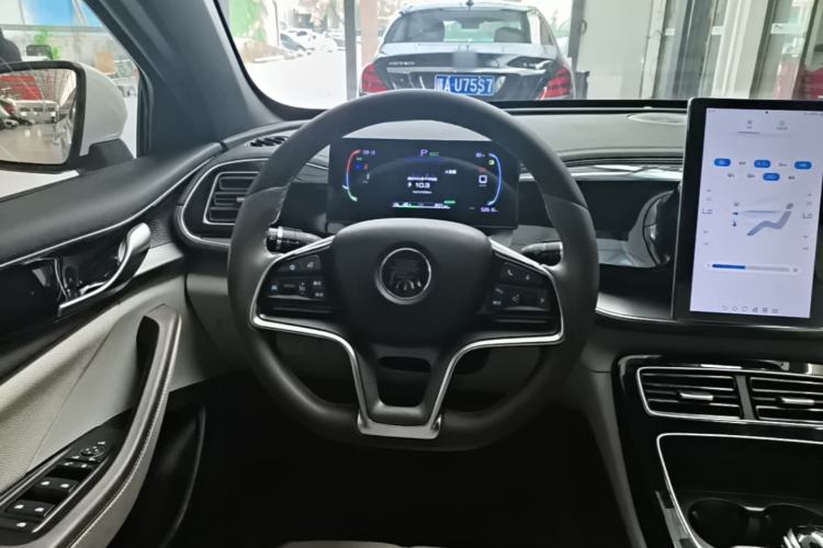 Used BYD Qin PLUS 2024 Honor Edition EV 510KM Beyond Model Steering Wheel
