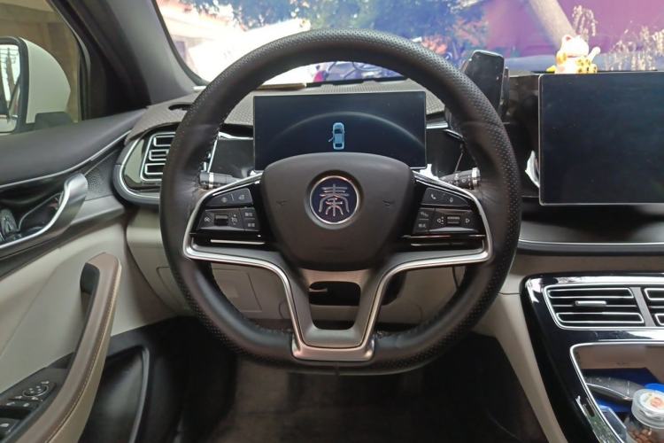Used BYD Qin PLUS 2024 Honor Edition EV 510KM Beyond Model Steering Wheel