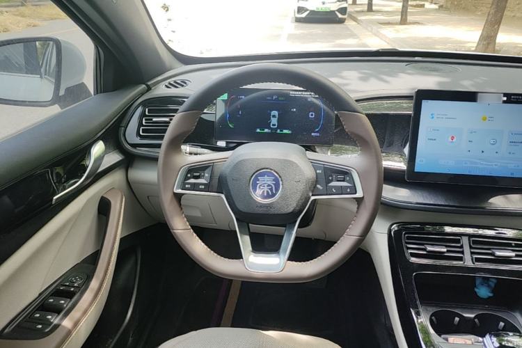 Used BYD Qin PLUS 2024 HONOR Edition DM-i 55KM Leading Model Steering Wheel