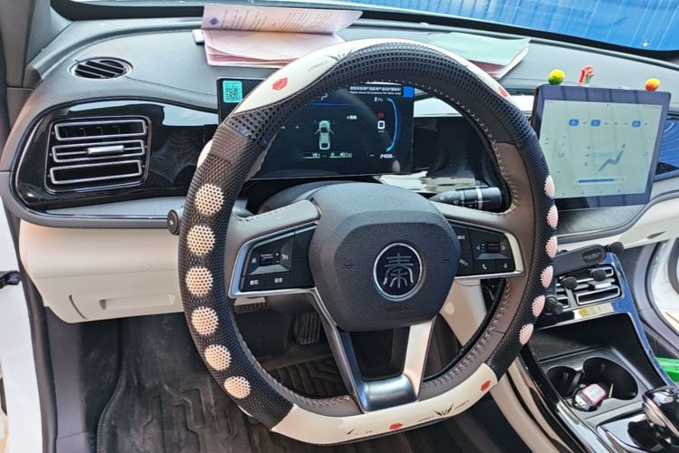 Used BYD Qin PLUS 2024 HONOR Edition DM-i 55KM Leading Model Steering Wheel