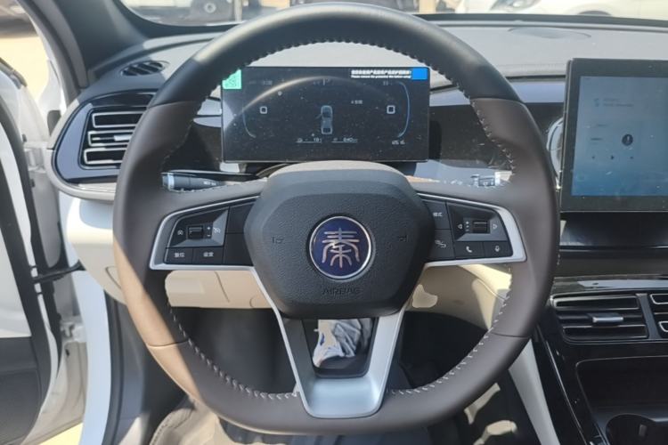 Used BYD Qin PLUS 2024 HONOR Edition DM-i 55KM Leading Model Steering Wheel