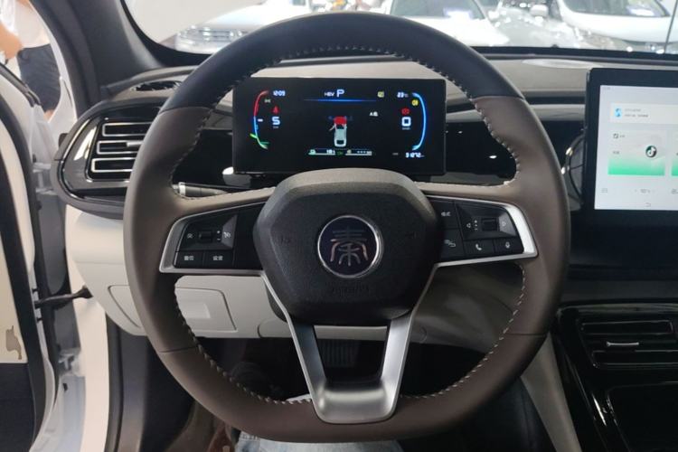 Used BYD Qin PLUS 2024 HONOR Edition DM-i 55KM Leading Model Steering Wheel